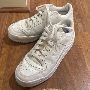 Adidas forum chunky sz6